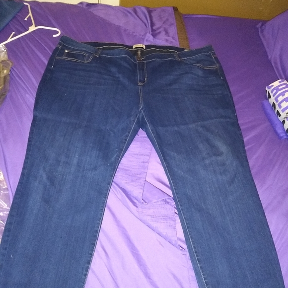 Jeans - Picture 2 of 3